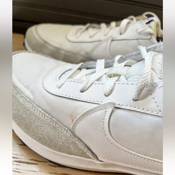 Nike Waffle Debut Shoes White (Style DH9523-100) Suede Low Top Men’s 13 - Picture 4 of 7